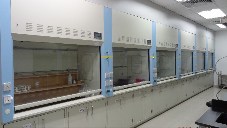 實(shí)驗(yàn)室通風(fēng)柜日常使用需要注意的幾點(diǎn)